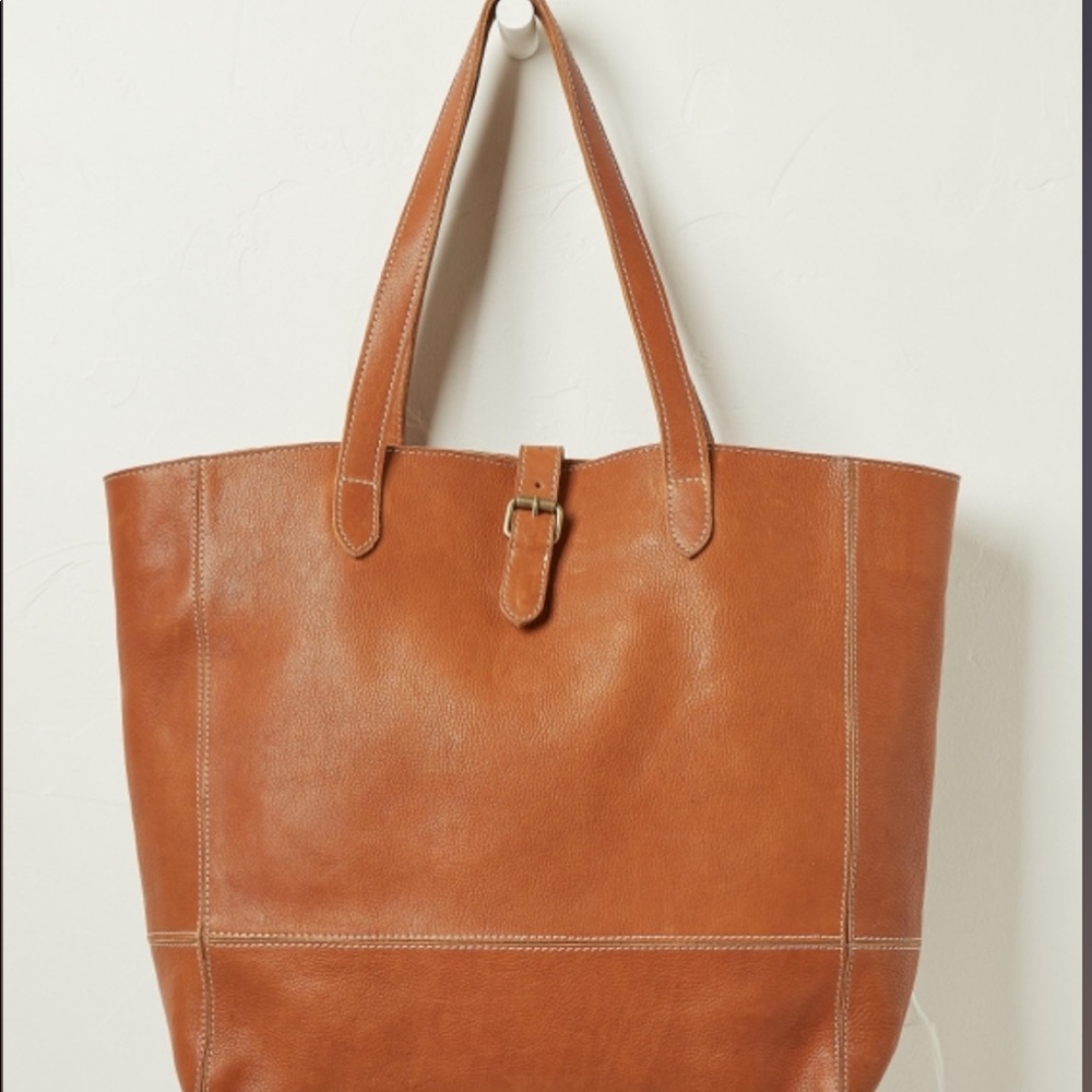 Gorgeous buttery leather tote by Fatface! Gently worn but no damage!